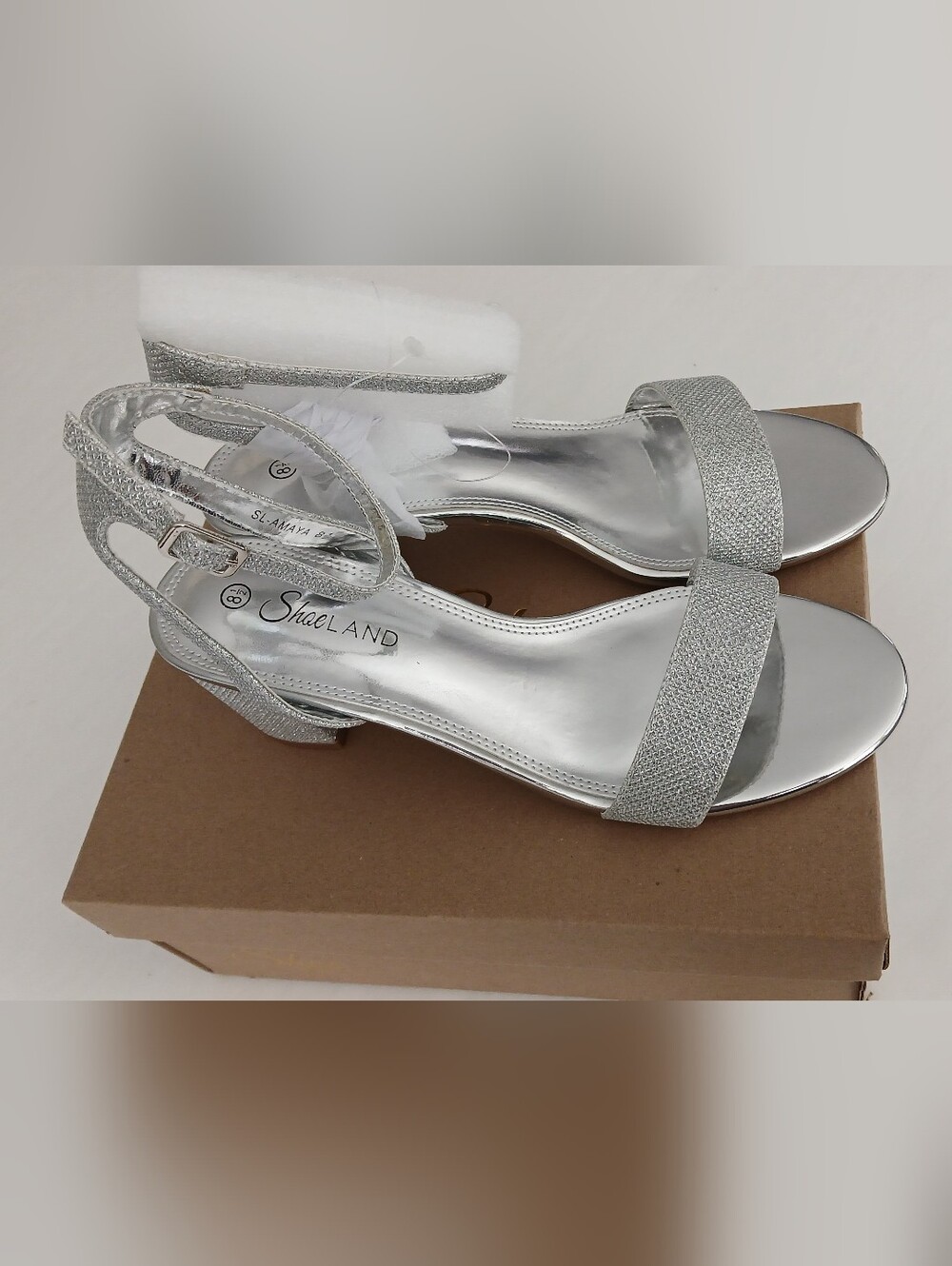 Shoe Land SL‑AMAYA Silver Shimmer Block Heel Sandals – Women’s 8.5 – NIB